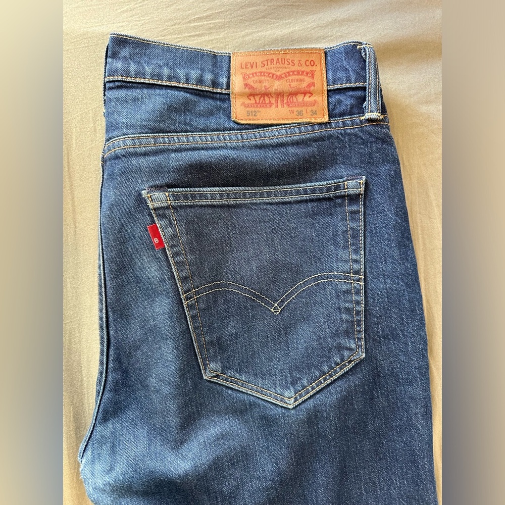 AUTHENTIC Levi’s 512 Originals 36/34, excellent condition.
